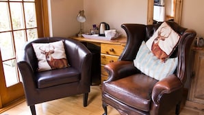 Suite, 1 Double Bed, Non Smoking | Living area - Kirkstyle Hideaway (Arbroath)