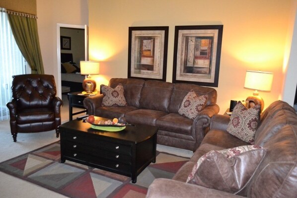 Family Villa, Hot Tub, Garden Area | Lobby sitting area