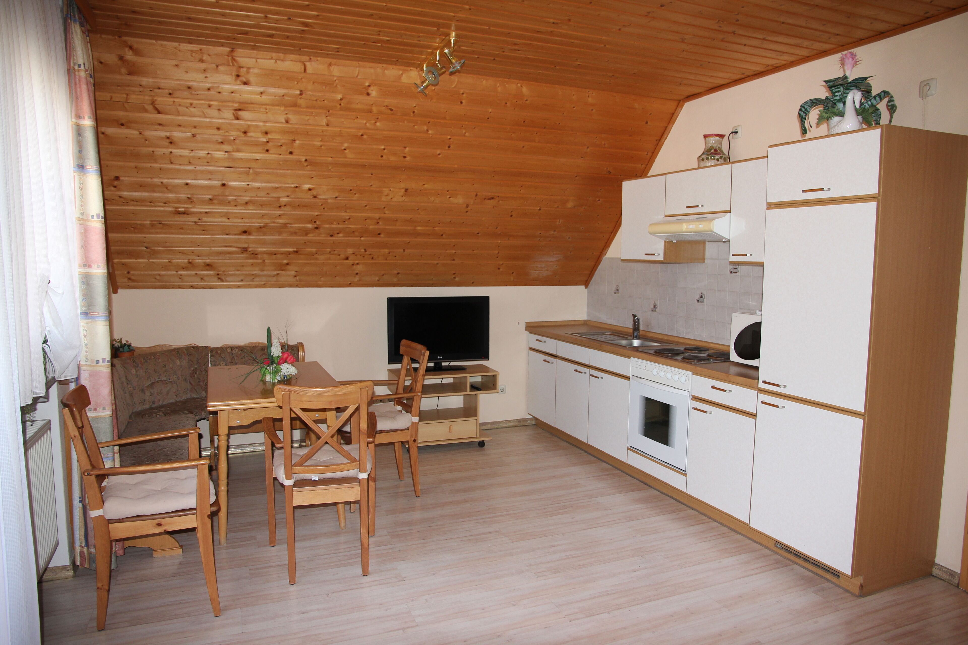Apartment | Eigene Küche | Hochstuhl