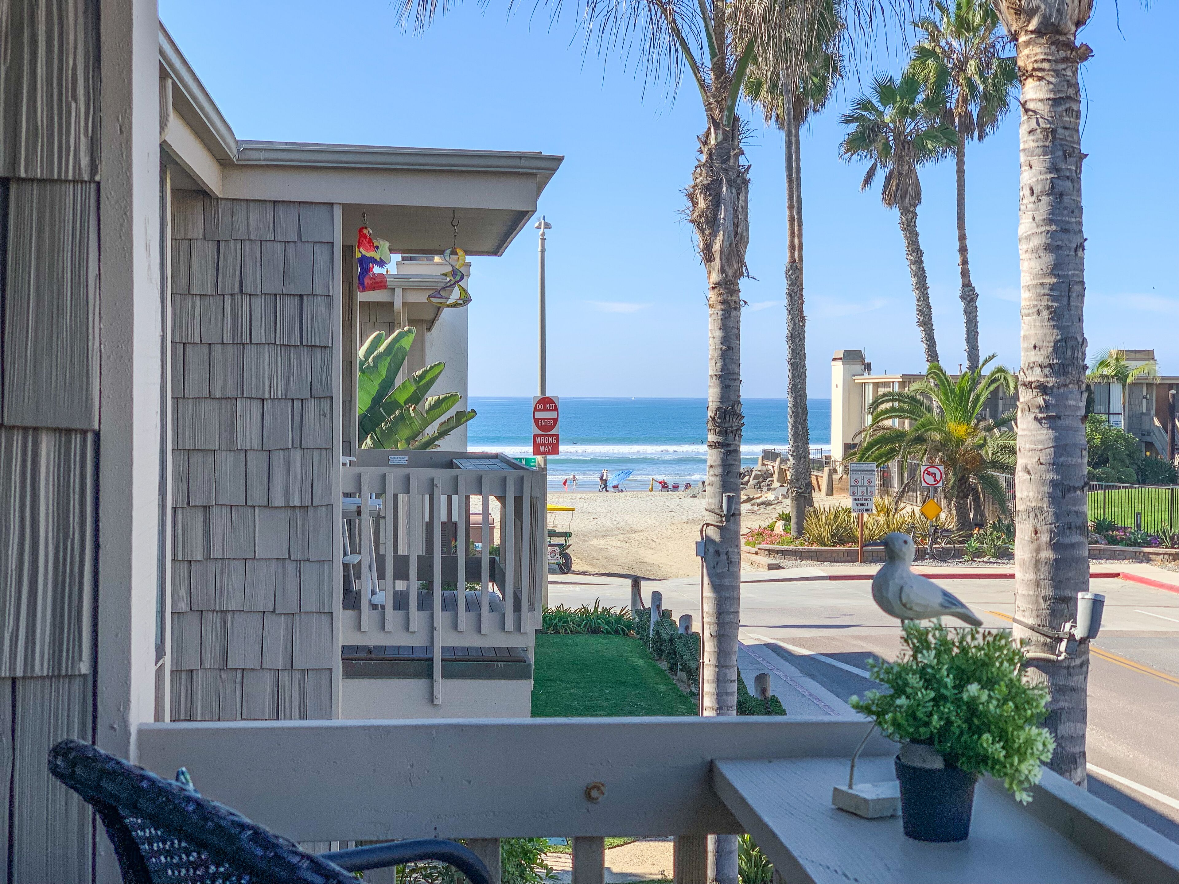 Mere steps to the beach, retro-modern meets socal beach themed cottage!