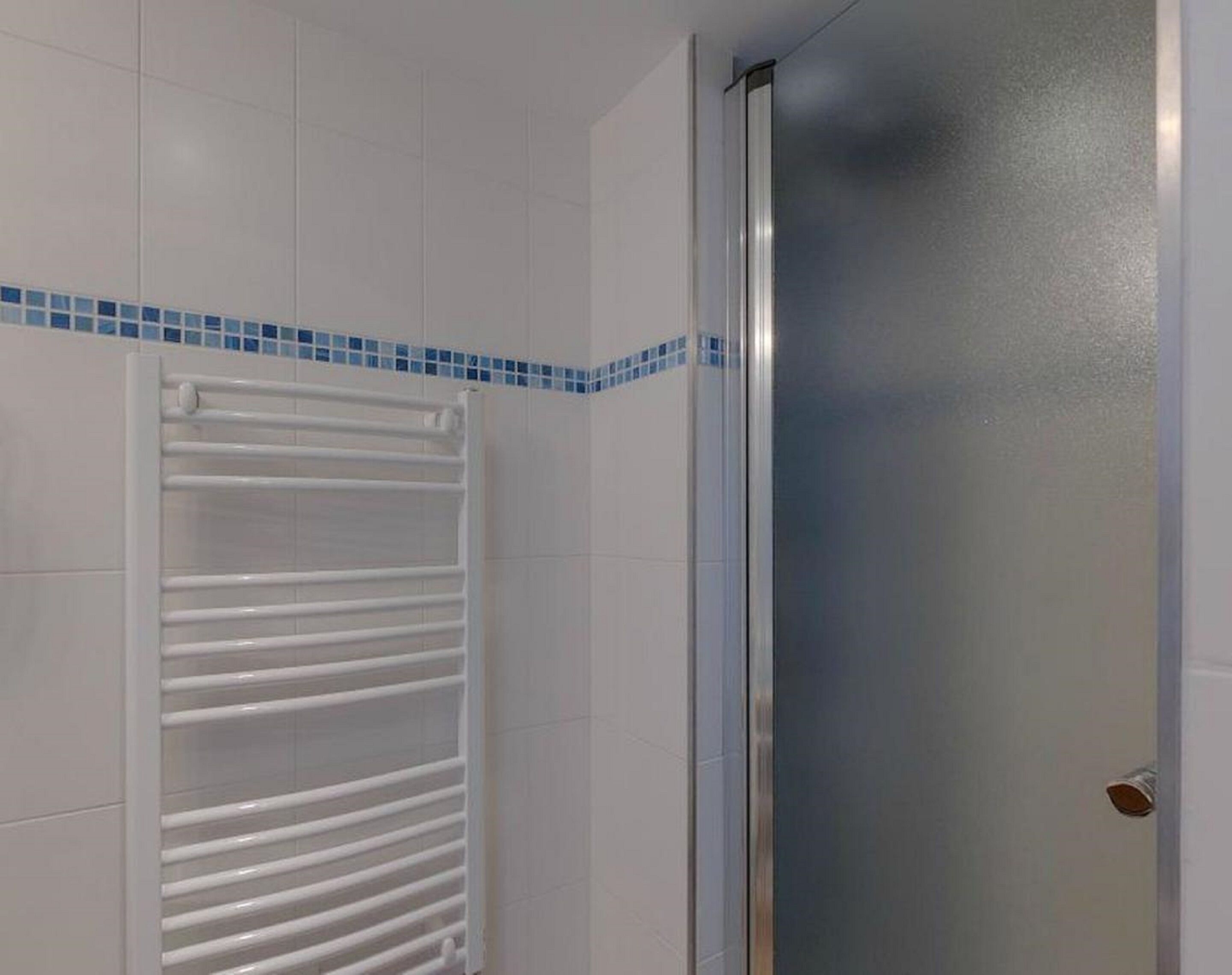 shower, rainfall showerhead, eco-friendly toiletries, hair dryer