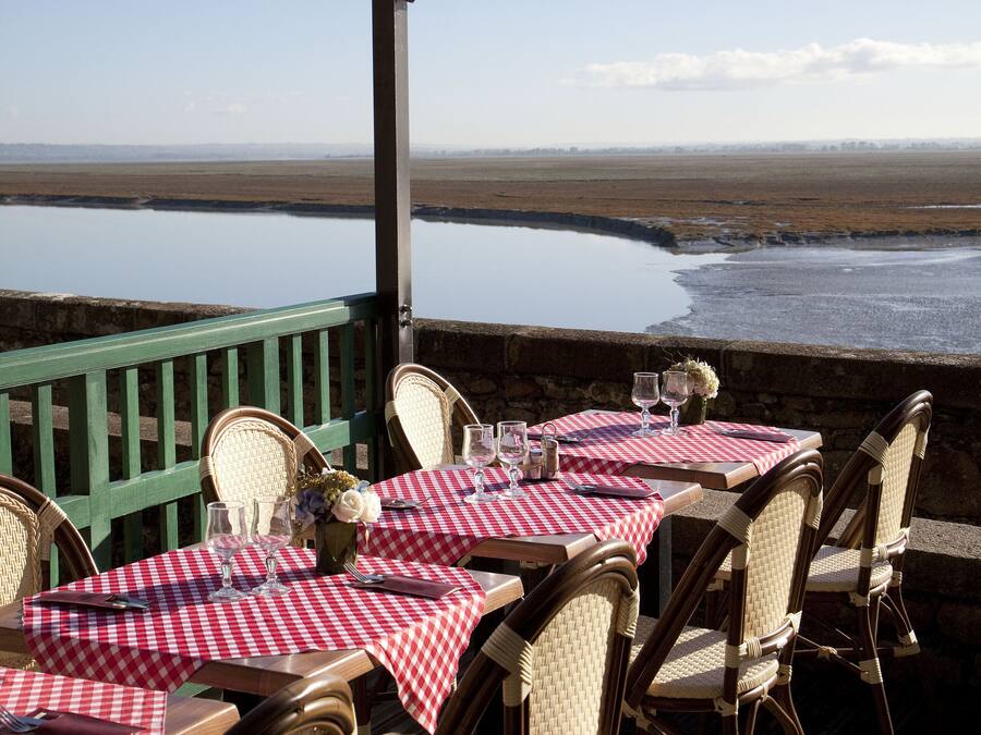 Double or Twin Room, 2 Twin Beds, Sea View | Beach/ocean view