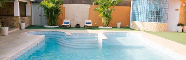 Piscine couverte