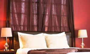 Minibar, coffres-forts dans les chambres, rideaux occultants