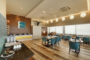 Deluxe Room, 1 Queen Bed, Non Smoking | View from room