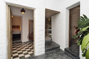 ダブルルーム ダブルベッド 1 台 (2) | WiFi (無料)、ベッドシーツ