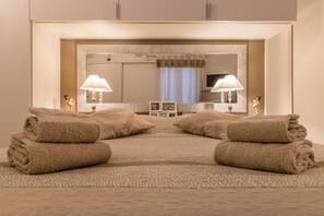 1 Schlafzimmer, laptopgeeigneter Arbeitsplatz, WLAN, Bettwäsche