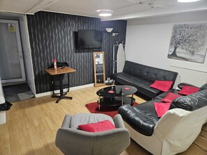 Flat 3 (Lower Ground) | Living area