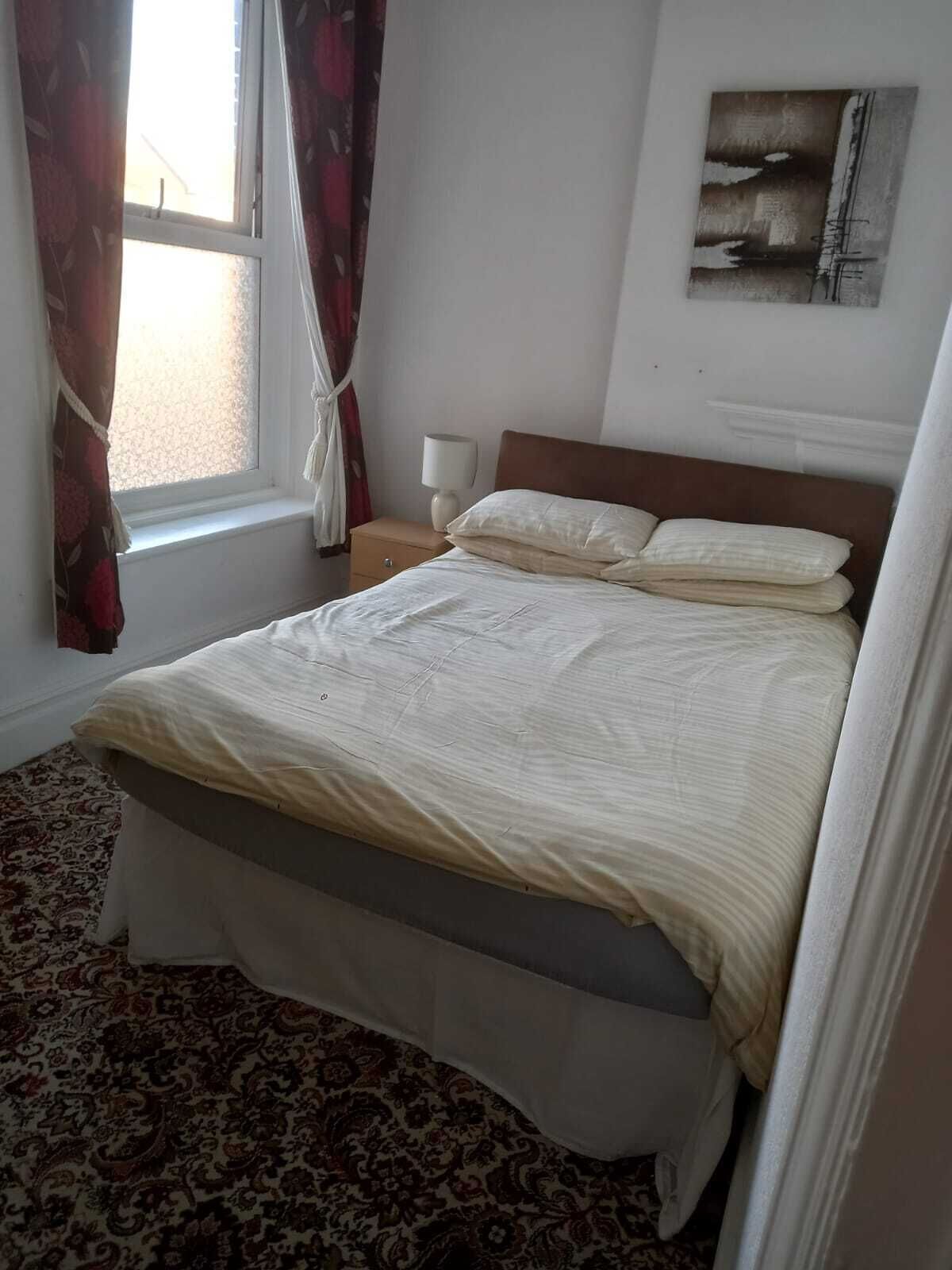 Flat B (First Floor)