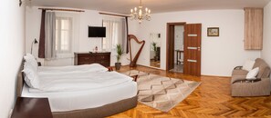 Individually decorated, individually furnished, soundproofing, free WiFi