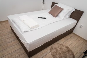 Piano Apartament | 客室ごとに異なる装飾、客室ごとに異なるインテリア、防音設備、WiFi (無料)
