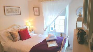 The Reeth Room | Premium bedding, free WiFi, bed sheets