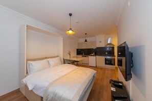 Family Suite | Premium bedding, blackout drapes, soundproofing, free cribs/infant beds - Joy Suites (Istanbul)