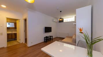 Basement Suite | Bộ đồ giường cao cấp, màn/rèm cản sáng, phòng cách âm