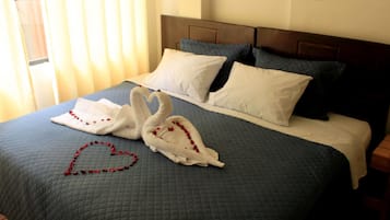 Family Double Room, 1 Bedroom, Non Smoking, Private Bathroom (3 People) | Free WiFi, bed sheets