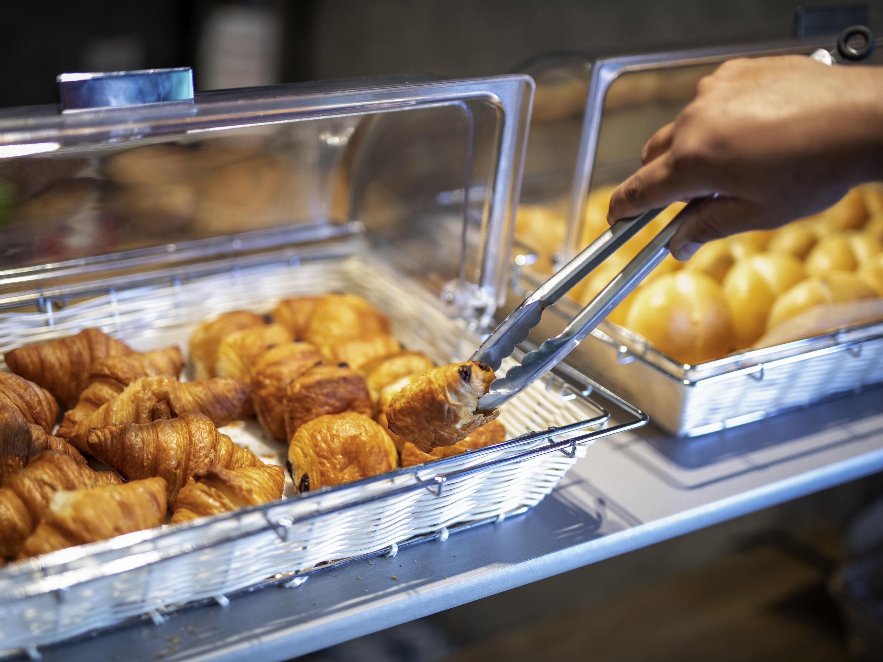 Frukostbuffé varje dag mot avgift