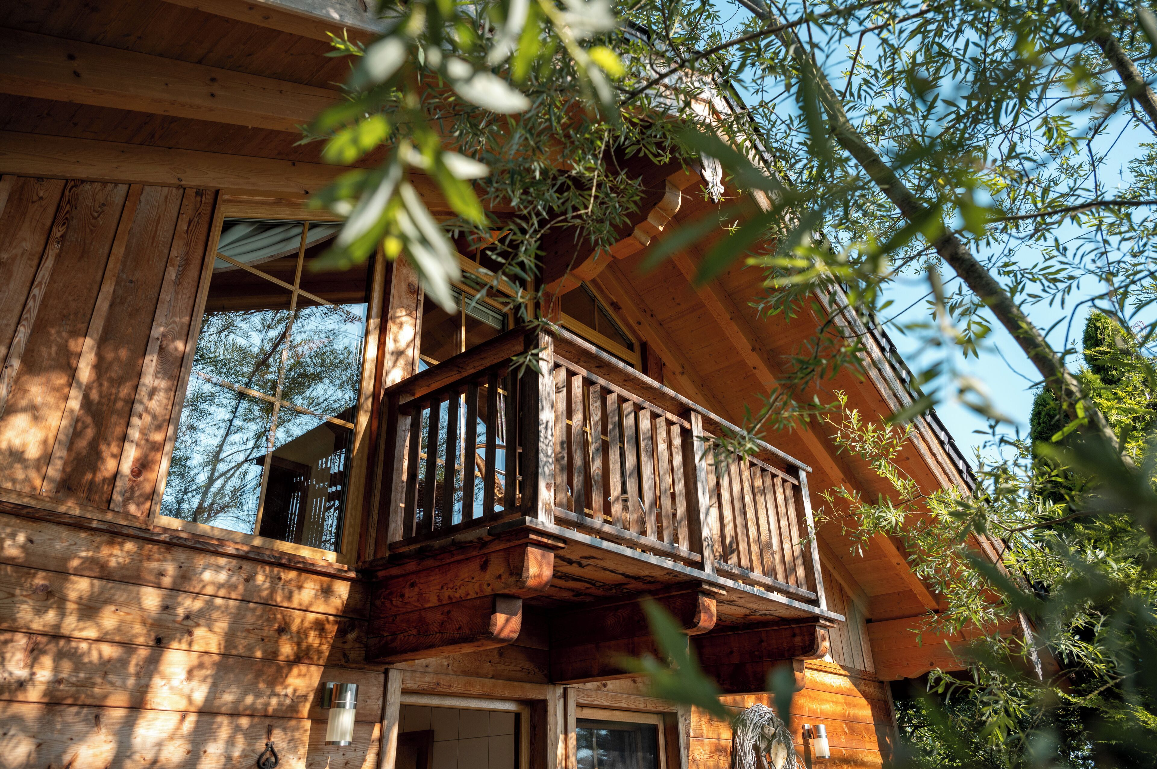 Chalet, 2 Schlafzimmer, Whirlpool, Sauna (Seeblick-Chalet) | 1 ห้องนอน, มินิบาร์, ตู้นิรภัยในห้องพัก, ผ้าม่านกันแสง