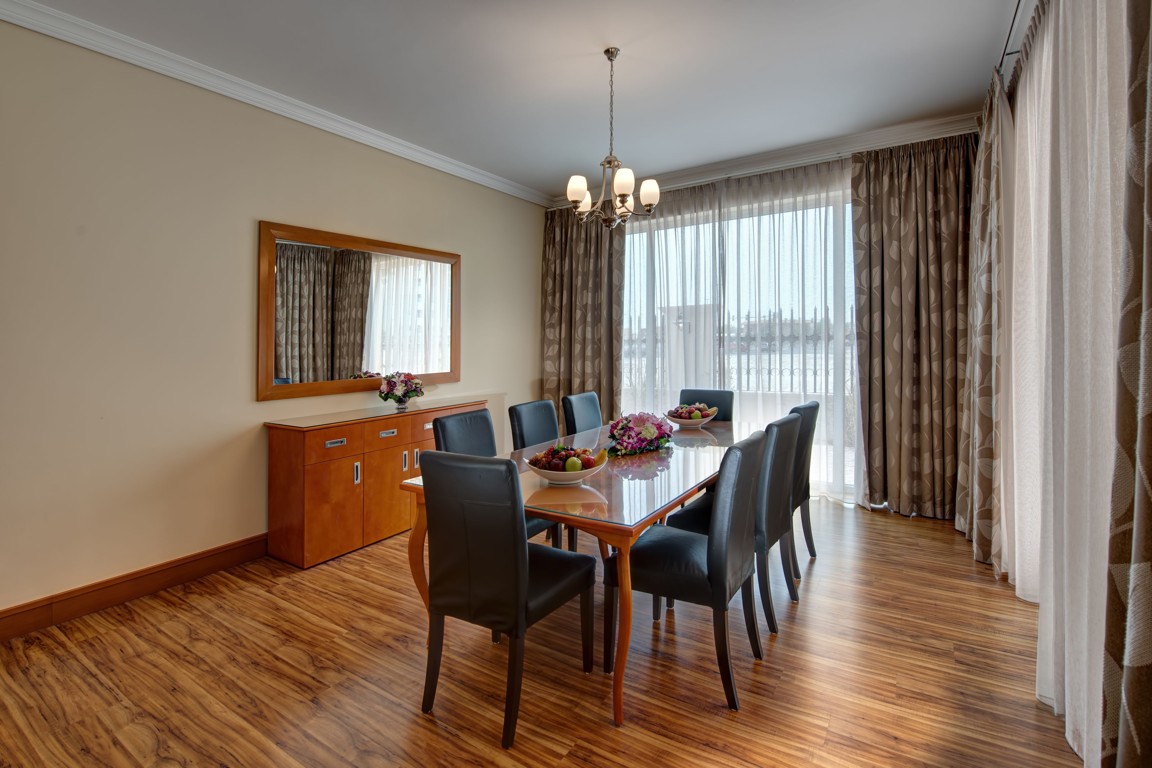 Vila, 4 kamar tidur | Makan di kamar