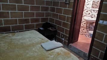 雙人或雙床房, 1 張標準雙人床或 2 張單人床, 私人浴室 ((Adrar / Adouz)) | 書桌、遮光布/窗簾、熨斗/熨衣板、免費無線上網
