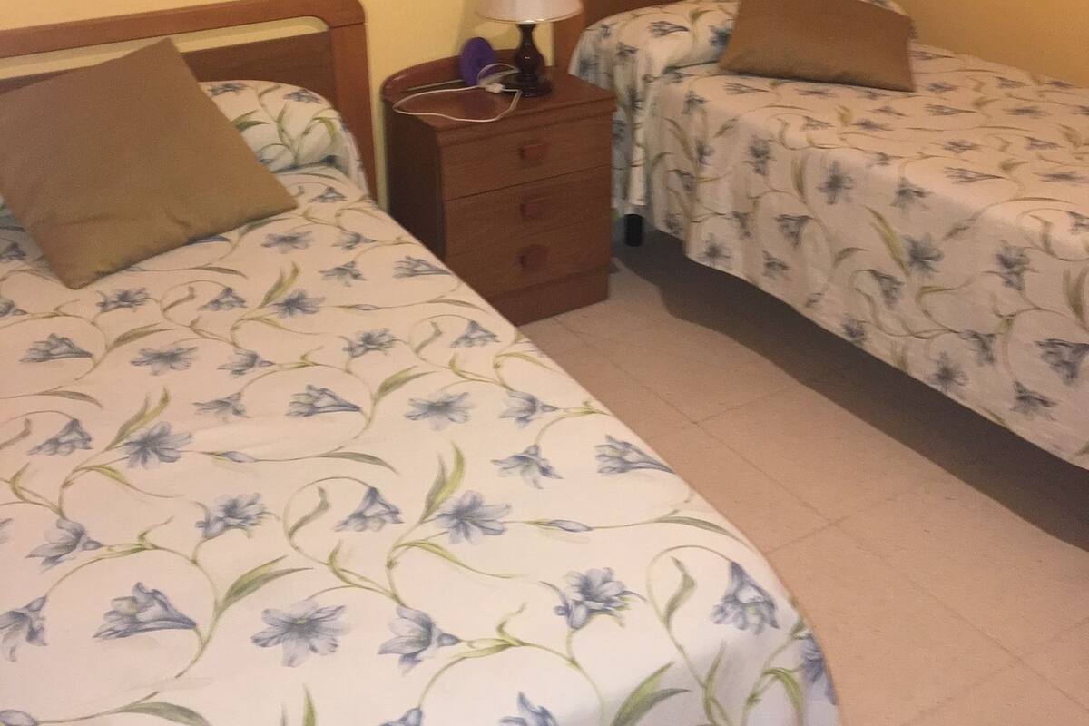 Rollaway beds, free WiFi, bed sheets