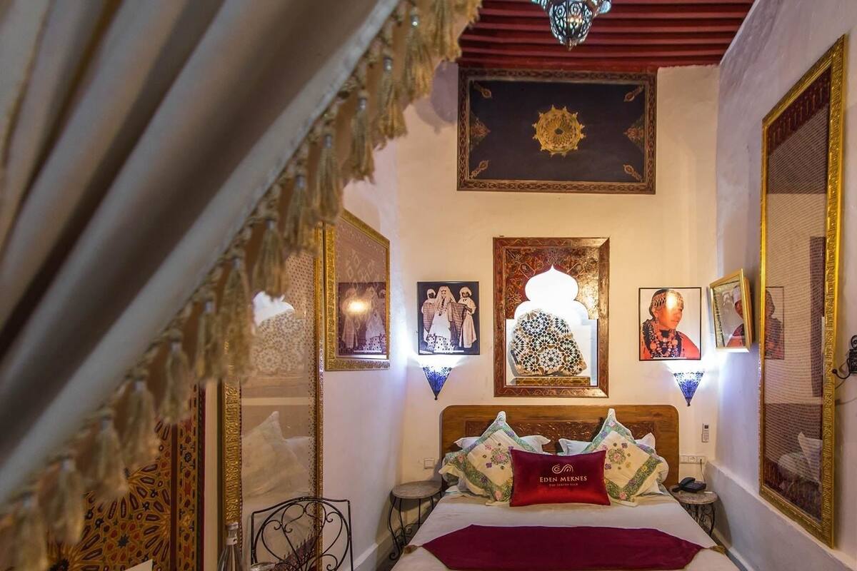 Junior Suite, Non Smoking | Desk, blackout curtains, free WiFi, bed sheets