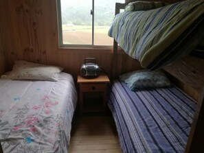 Family Cabin, 3 Bedrooms, Private Bathroom