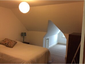 5 間睡房、熨斗/熨衫板、免費 Wi-Fi