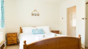 Unclassified image, 3 of 13, button - Beautiful 2 Bedroom House in Central Brighton (Brighton)