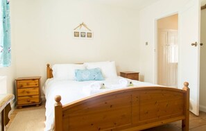 House (2 Bedrooms) | 2 bedrooms, iron/ironing board, free WiFi, bed sheets