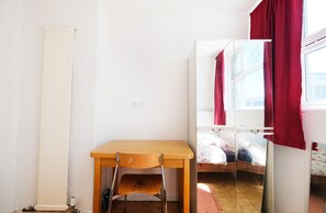 2 多间卧室、免费 WiFi