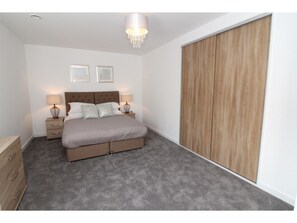 Apartment (2 Bedrooms)