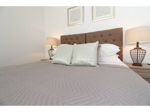 Apartment (2 Bedrooms)