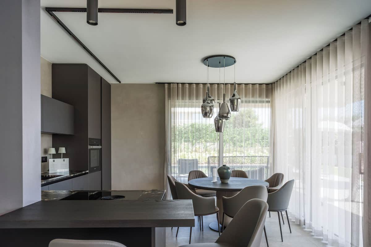 City Villa, 4 Bedrooms | Private kitchen | Fridge, stovetop, espresso maker, coffee/tea maker