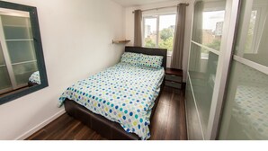 Apartment (1 Bedroom) - Bright and Spacious Flat Near Borough (London)