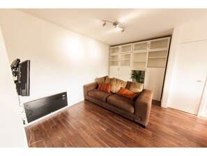 公寓 (1 Bedroom) | 起居区