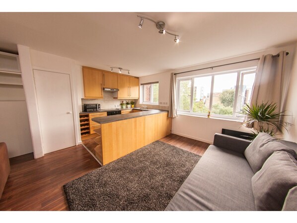 อพาร์ทเมนท์ (1 Bedroom) | บริเวณนั่งเล่น