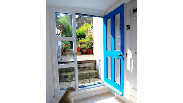 Unclassified image, 1 of 42, button - Beautiful Bright Georgian House Angel (London)