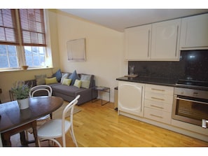 Microwave, coffee/tea maker, cookware/dishes/utensils