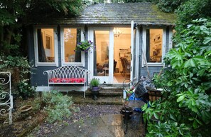 Front of property - Boho Chic House for 5 With Garden (London)