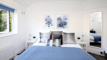 House (3 Bedrooms) | 3 bedrooms, iron/ironing board, free WiFi, bed sheets