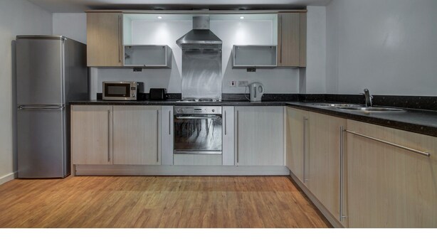 Unclassified image, 1 of 13, button - Bright & Modern 2-bedroom Flat - Sleeps 4 (Manchester)