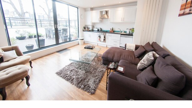 Unclassified image, 1 of 11, button - Bright and Spacious Apartment With Terrace (London)