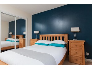 3 عدّة غرف نوم ومكواة/لوح كي وواي فاي مجانًا