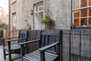 Terrace/patio - Central Cosy Home for 6 in Edinburgh (Edinburgh)