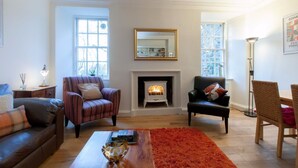 House (3 Bedrooms) | Living area - Central Cosy Home for 6 in Edinburgh (Edinburgh)