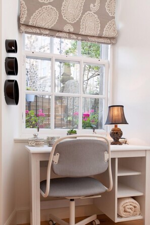 House (3 Bedrooms) | 3 bedrooms, iron/ironing board, free WiFi, bed sheets - Central Cosy Home for 6 in Edinburgh (Edinburgh)