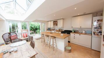 3 bedrooms, free WiFi