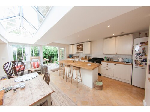 Bright and Homey House With Garden, for 5