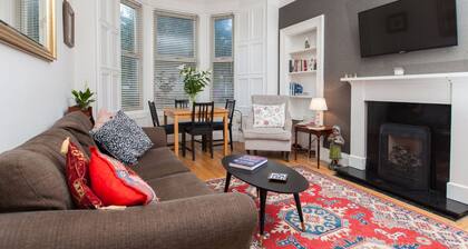 Charming 2-br Flat for 4 in Quiet Corstorphine