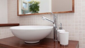 Unclassified image, 5 of 24, button - Charming 2-br Flat for 4 in Quiet Corstorphine (Edinburgh)